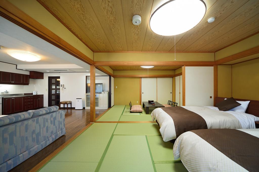 Hotel Showa Club Atami  Exterior photo