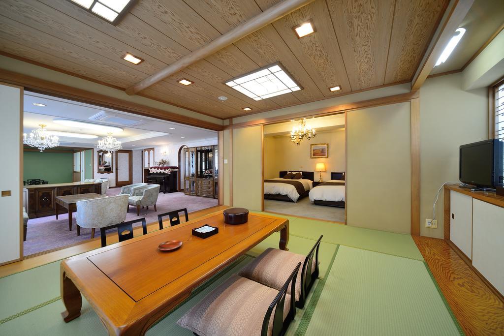 Hotel Showa Club Atami  Exterior photo
